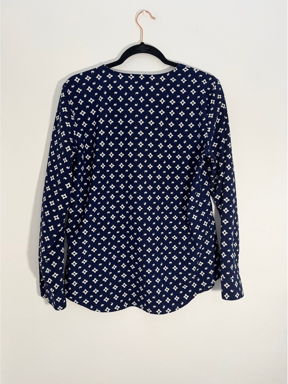 Lauren Ralph Lauren Blue White Geometric Print Long Sleeve Blouse Size M - Picture 3 of 6